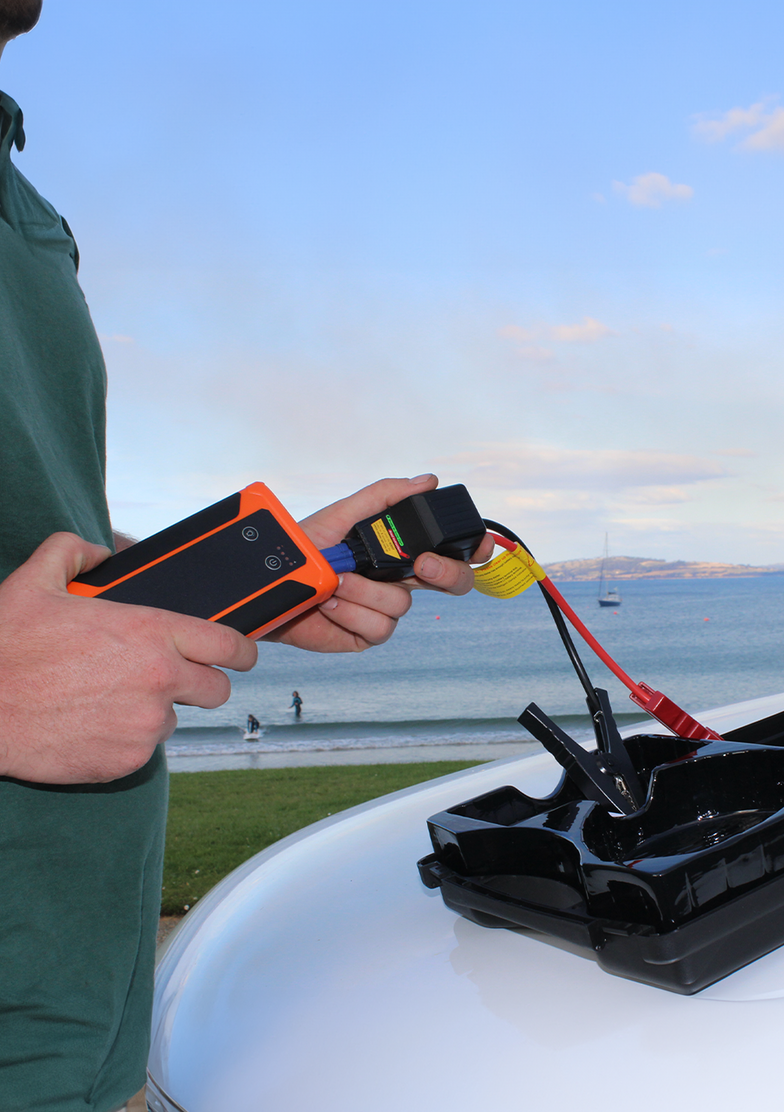 10,000 mAh Jump-Starter & Power Pack